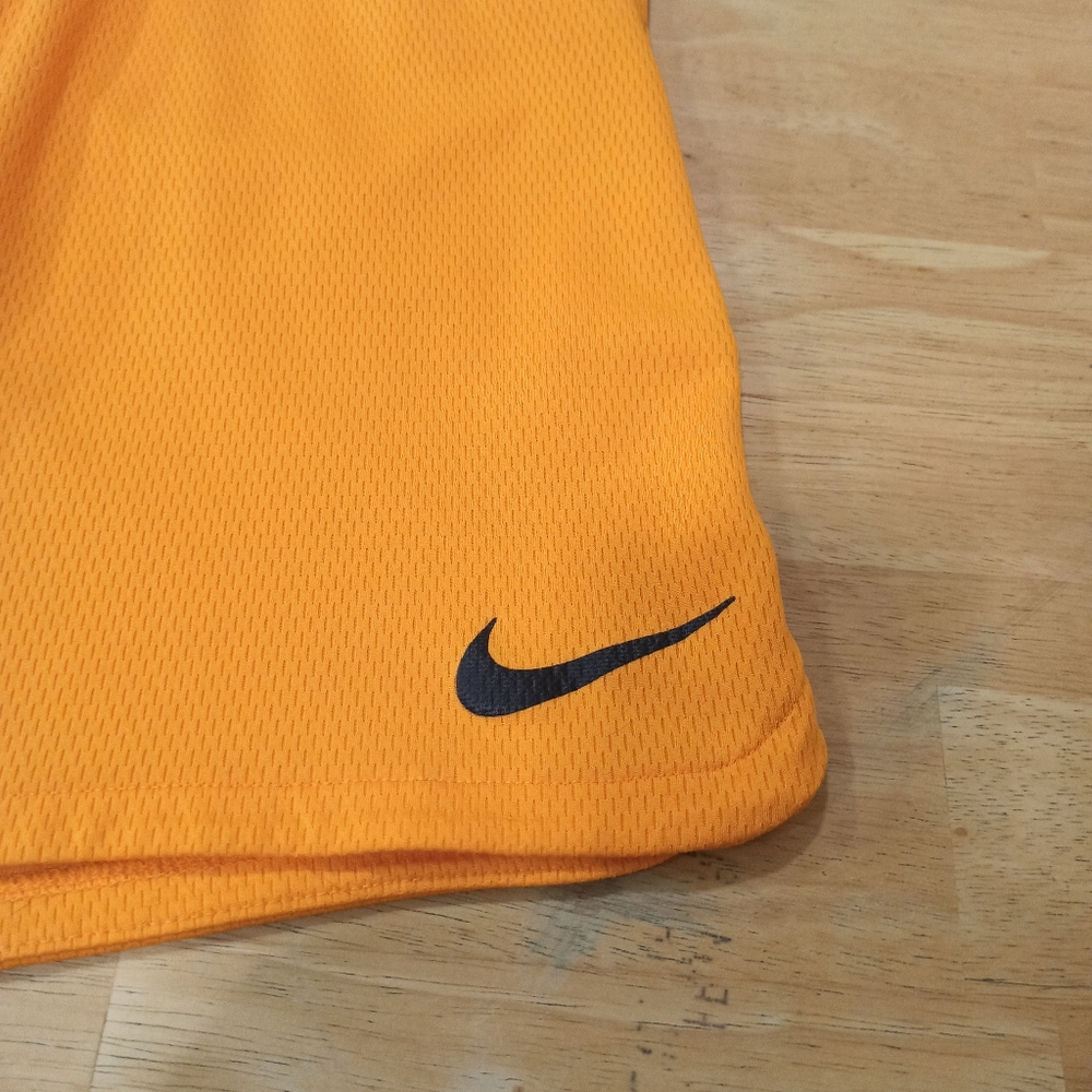 NIKE MEN'S TEAM DRI FIT FLEX WOVEN SHORT (WITH POCKETS) medium - Picture 2 of 15